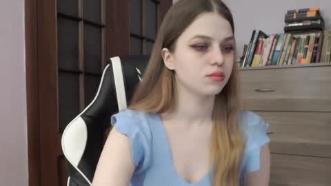 Lily online show from 12.21.24