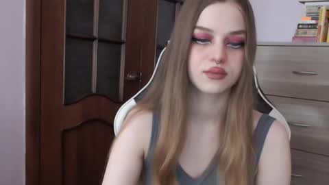 Lily online show from 10.07.25