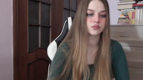 Lily online show from 11.29.25