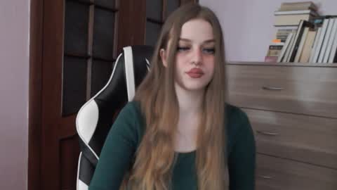 Lily online show from 12.22.25