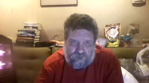 Snapshot of redmud3 chatting on 12.27.24 redmud3 online show from 12.27.24