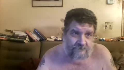 Snapshot of redmud3 chatting on 11.25.25 redmud3 online show from 11.25.25