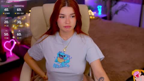 Snapshot of redshinee chatting on 10.21.25 Mati online show from 10.21.25