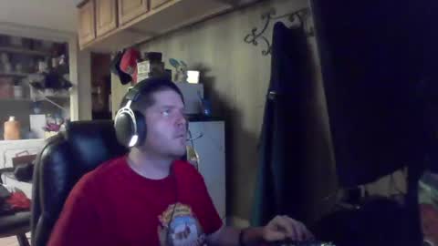 Snapshot of reecoiled chatting on 06.19.26 reecoiled online show from 06.19.26