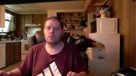 Snapshot of reecoiled chatting on 07.19.26 reecoiled online show from 07.19.26