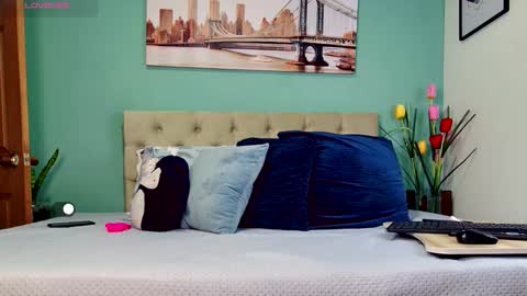 Yanella online show from 03.13.26