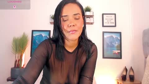 regina1819 online show from 04.11.26