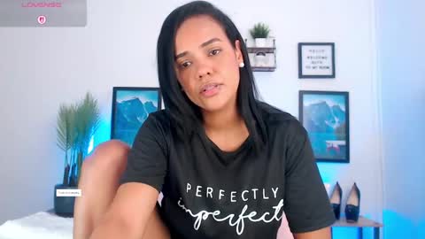 regina1819 online show from 04.15.26