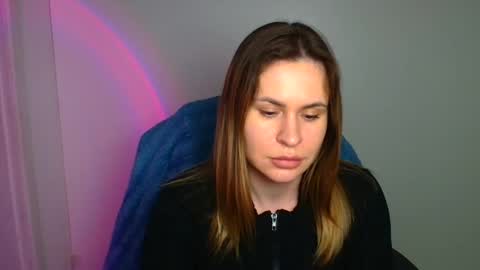 Snapshot of regina_na chatting on 03.09.26 Regina online show from 03.09.26