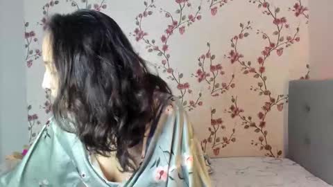 Alisa online show from 12.18.25