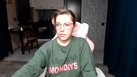 Regina online show from 09.28.25