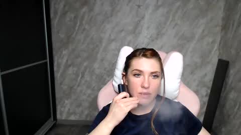 Snapshot of reginasmilee chatting on 03.07.26 Regina online show from 03.07.26