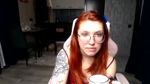 Snapshot of reginasmilee chatting on 03.14.26 Regina online show from 03.14.26