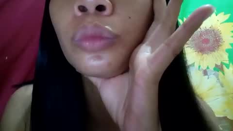 Snapshot of regine24 chatting on 01.20.25 regine24 online show from 01.20.25