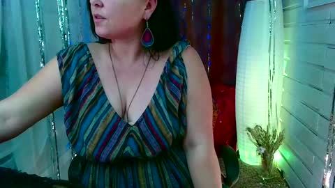 Snapshot of reicat chatting on 12.11.24 Karina online show from 12.11.24