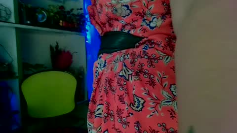 Snapshot of reicat chatting on 01.17.25 Karina online show from 01.17.25