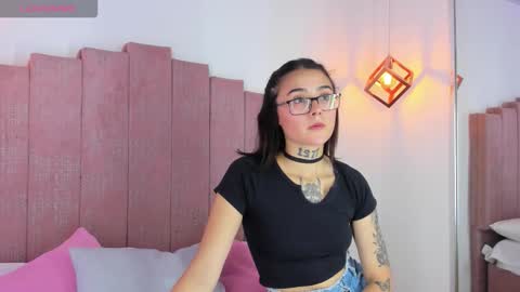 Snapshot of reikaminato chatting on 03.22.26 Reika online show from 03.22.26