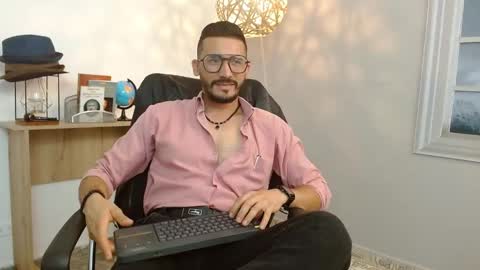 Snapshot of reiko_85_ chatting on 02.27.25 REIKO online show from 02.27.25