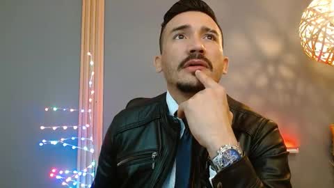 Snapshot of reiko_85_ chatting on 02.17.26 REIKO online show from 02.17.26