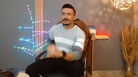 Snapshot of reiko_85_ chatting on 02.19.26 REIKO online show from 02.19.26