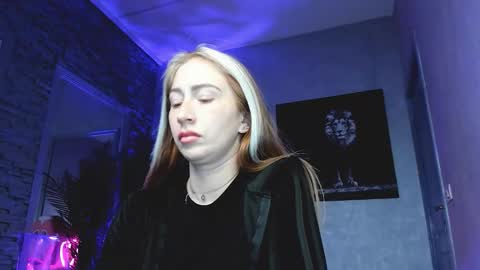 reina cummings online show from 12.18.25