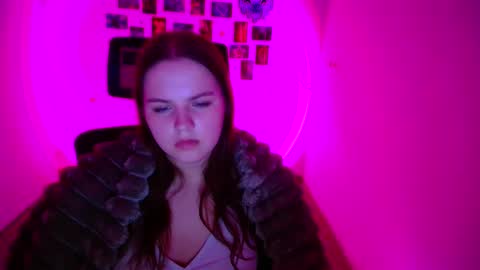 Snapshot of reinakitty_ chatting on 02.15.26 Reina online show from 02.15.26