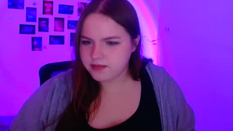 Snapshot of reinakitty_ chatting on 02.19.26 Reina online show from 02.19.26