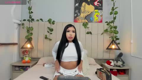 Snapshot of reishell_ross chatting on 02.06.26 Reishell ross online show from 02.06.26