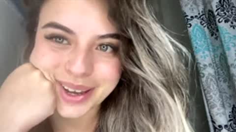 Snapshot of reislin69_2 chatting on 12.05.25 mariana online show from 12.05.25