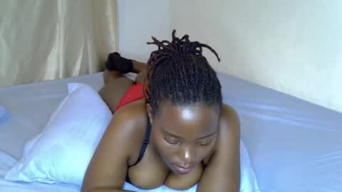 Snapshot of rem010a chatting on 10.12.25 rem010a online show from 10.12.25