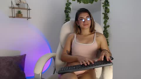 Erika online show from 12.15.24