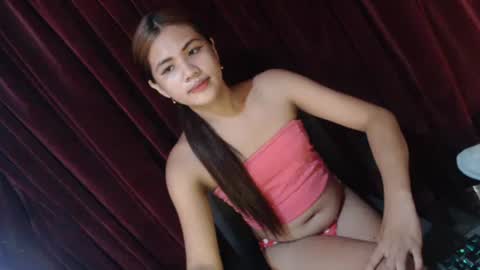 Snapshot of rema_thebigcock chatting on 04.27.26 rema_thebigcock online show from 04.27.26
