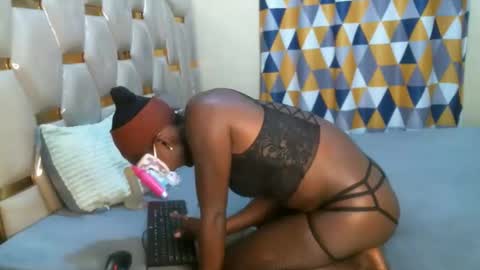 remmyqueen online show from 04.02.26