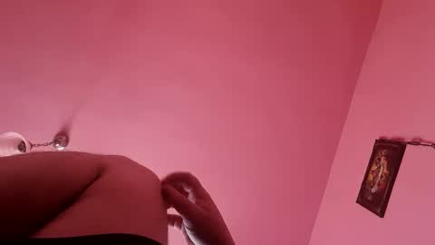 Snapshot of remus60 chatting on 02.08.25 remus60 online show from 02.08.25