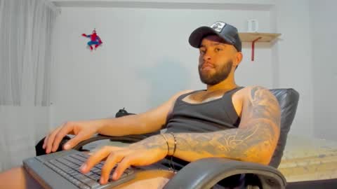 Rmy Steen online show from 10.25.25