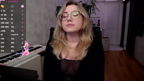 Snapshot of remywild chatting on 01.29.25 RemyWild online show from 01.29.25