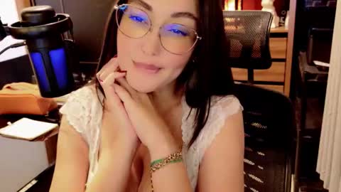 Amelie online show from 05.30.26