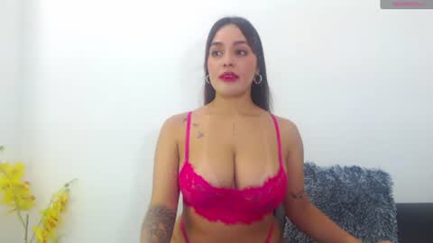 Snapshot of renatabrownn28 chatting on 07.03.26 renatabrownn28 online show from 07.03.26