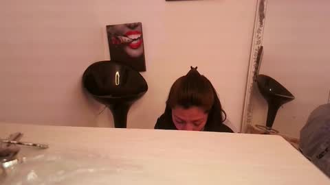 Snapshot of renataj chatting on 09.17.25 renataj online show from 09.17.25