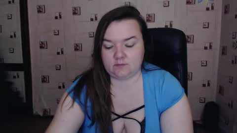 Snapshot of renataoia chatting on 01.31.25 renataoia online show from 01.31.25