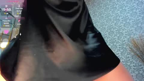 Renata Reyes online show from 02.14.25