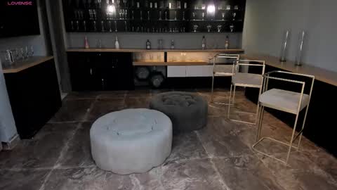 Renata Reyes online show from 03.15.26