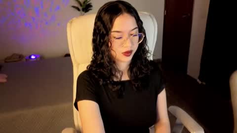 renaxi_smith online show from 10.03.25