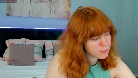 reneefoxy_ online show from 06.10.26