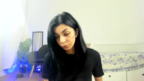 Rena online show from 03.31.26