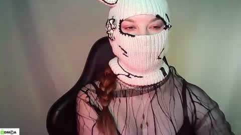 Snapshot of renesme_lusilia chatting on 05.18.26 Renesme White Im here from Monday to Friday online show from 05.18.26