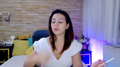 renesmesweet online show from 02.17.25