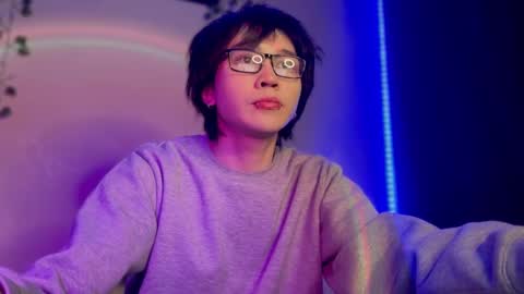 Snapshot of rennuts chatting on 12.06.24 rennuts online show from 12.06.24