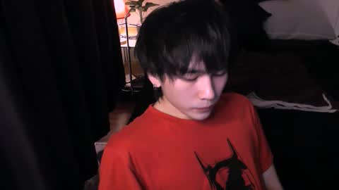 Snapshot of rennuts chatting on 12.14.25 rennuts online show from 12.14.25