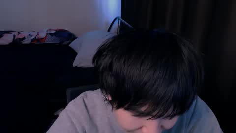 Snapshot of rennuts chatting on 01.12.26 rennuts online show from 01.12.26